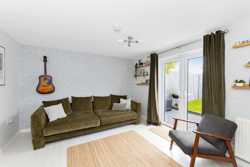 Property photo 3 of 16 Property Image 3