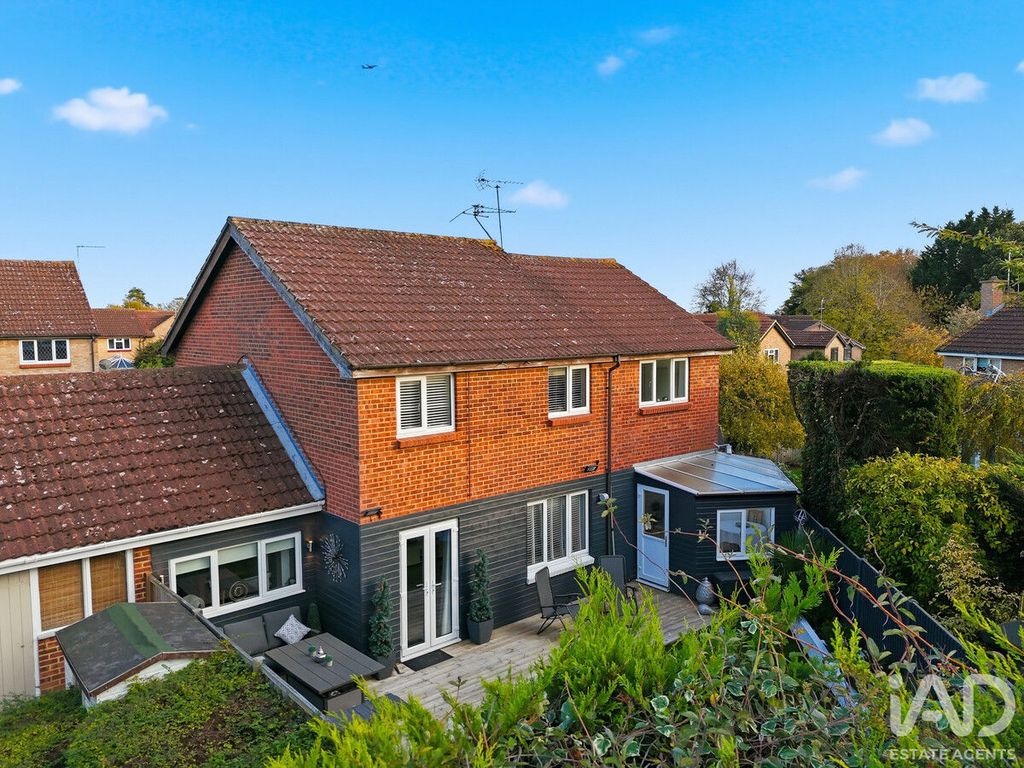 Property photo 3 of 32