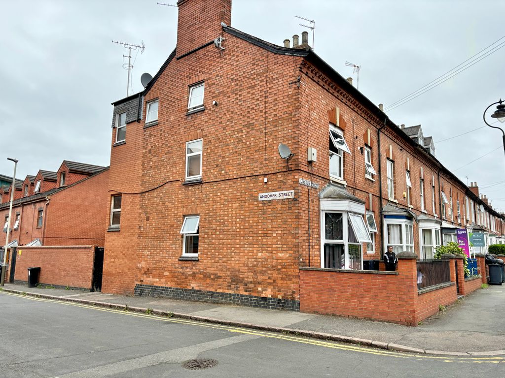 Property photo 1 of 2
