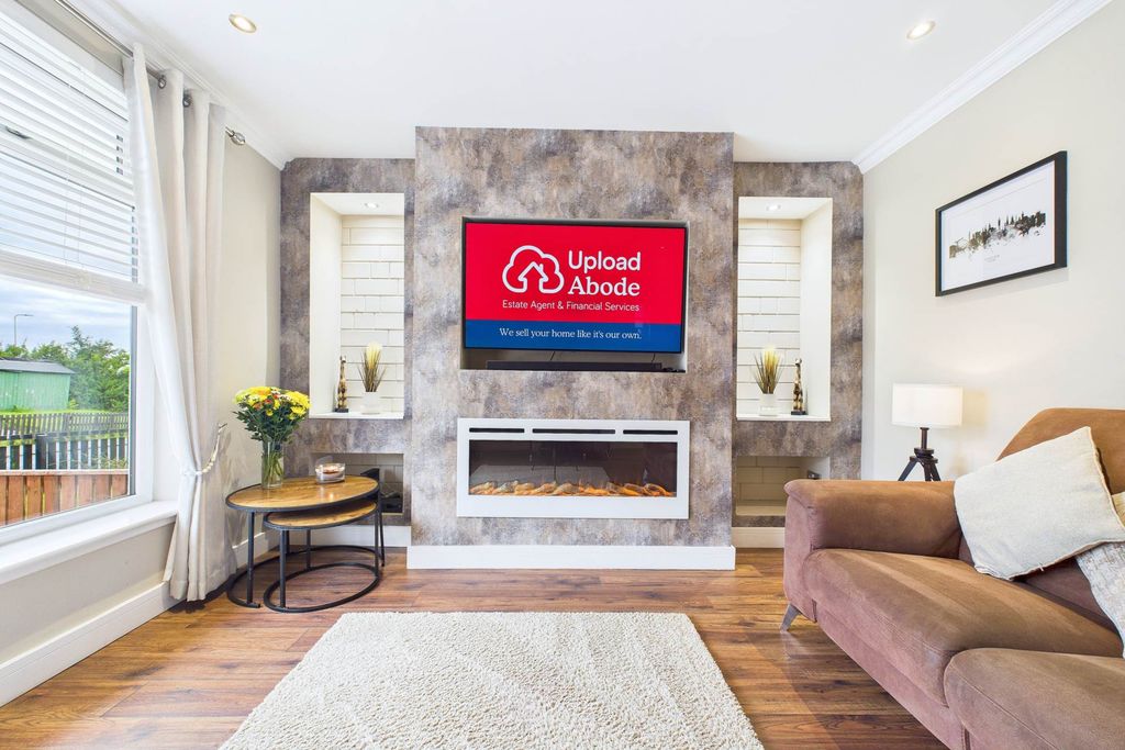 Property photo 3 of 27