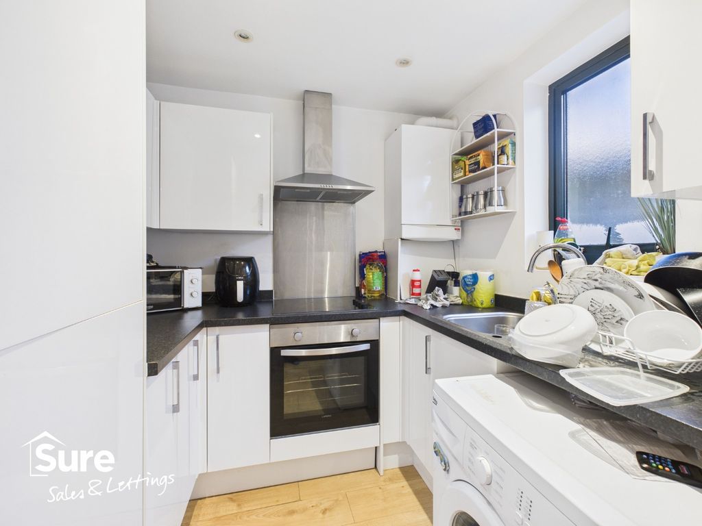 Property photo 2 of 12 4755532