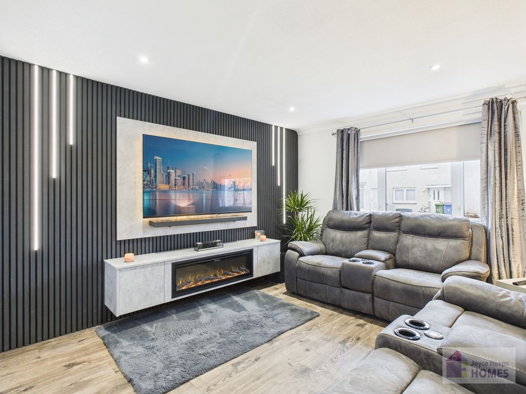 Property photo 3 of 21