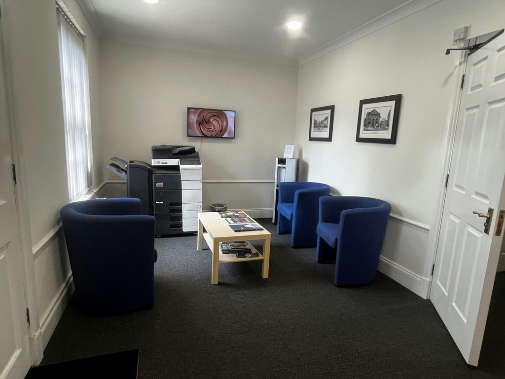 Property photo 3 of 6 5.Jpg