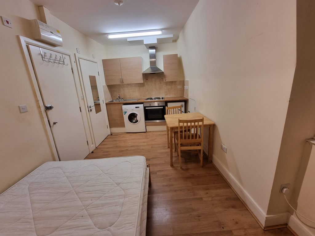 Property photo 1 of 4