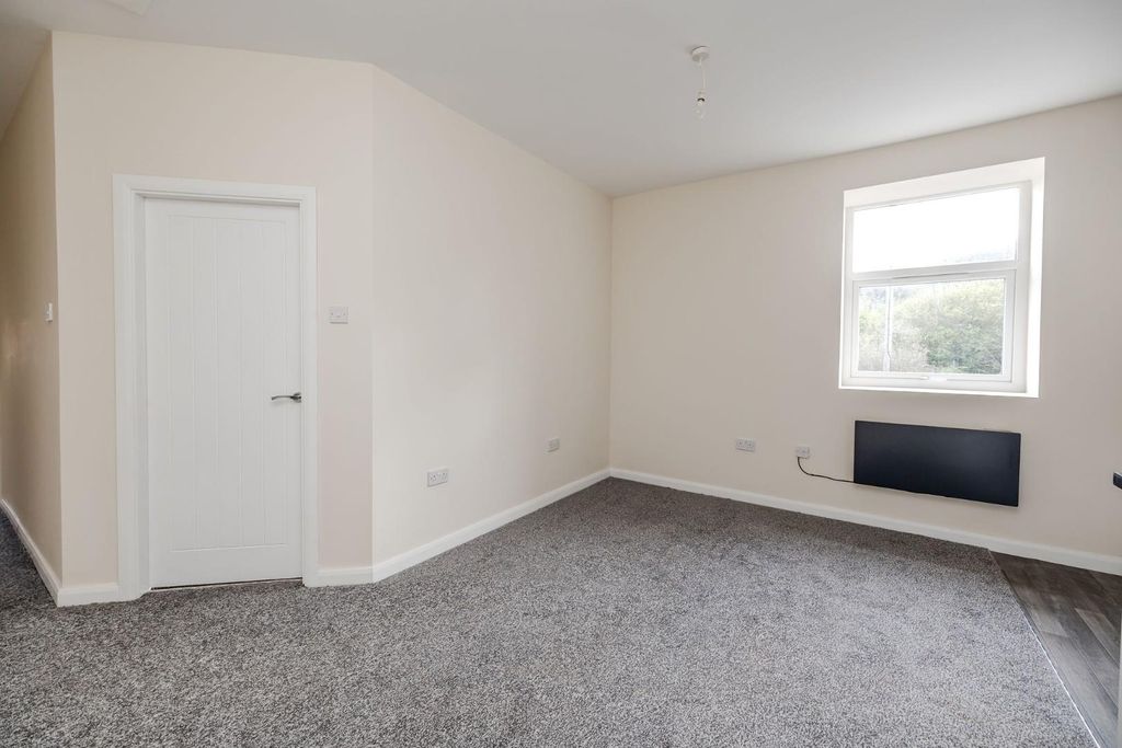 Property photo 3 of 8 Kitchen Alternative View