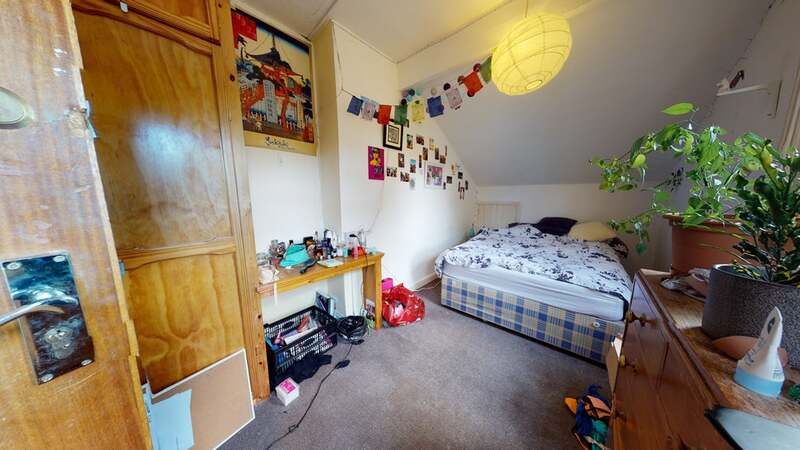 Property photo 3 of 6