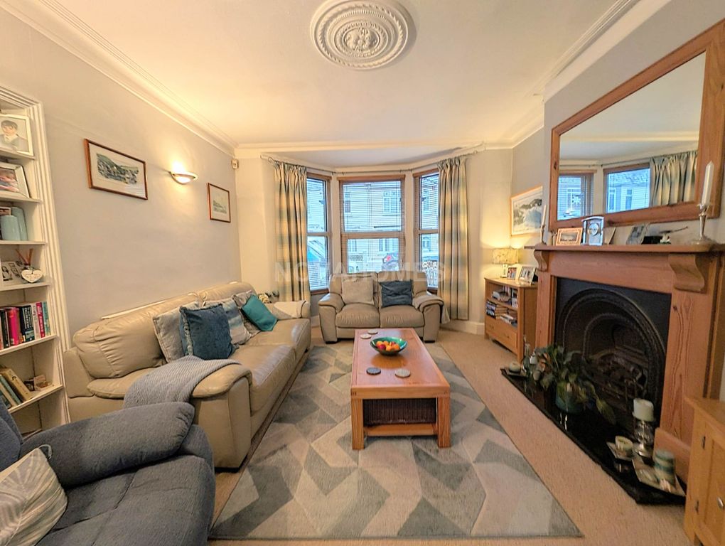 Property photo 3 of 13