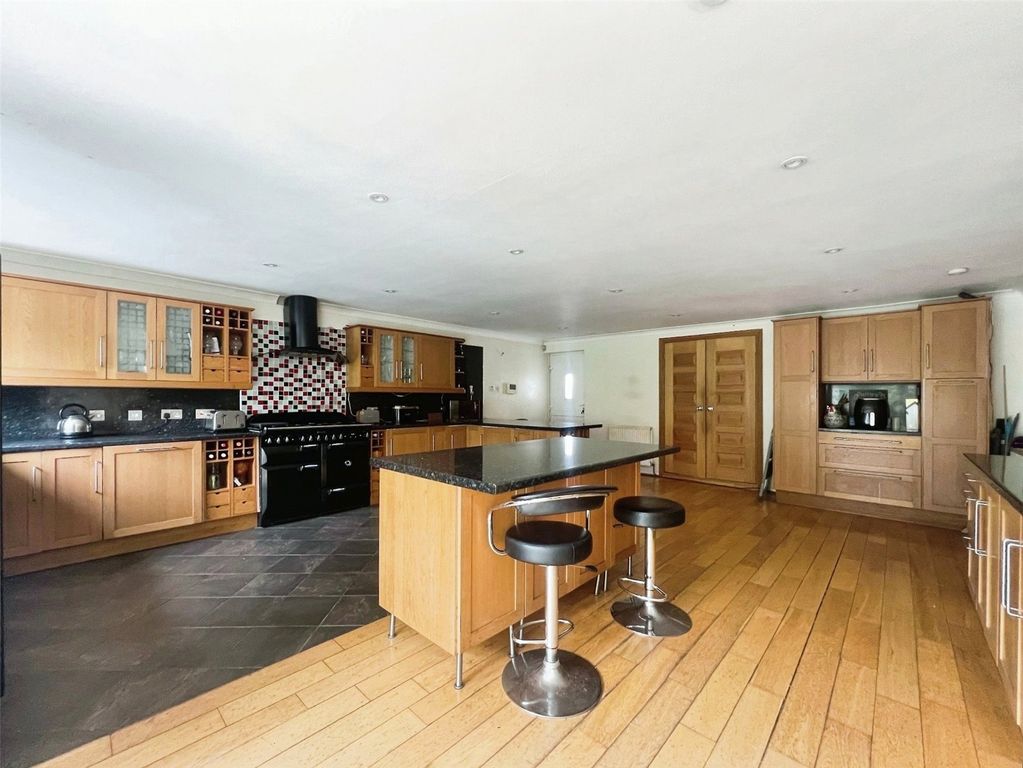 Property photo 3 of 16 Your Move Swanley