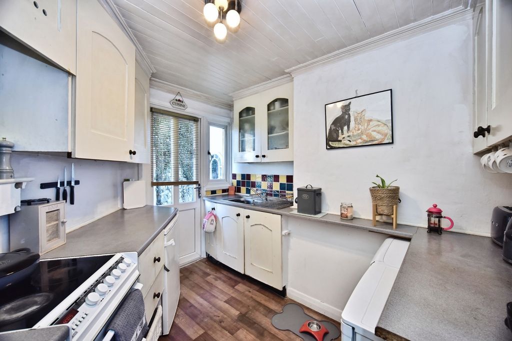 Property photo 3 of 21 Pbox-Img.Jpg