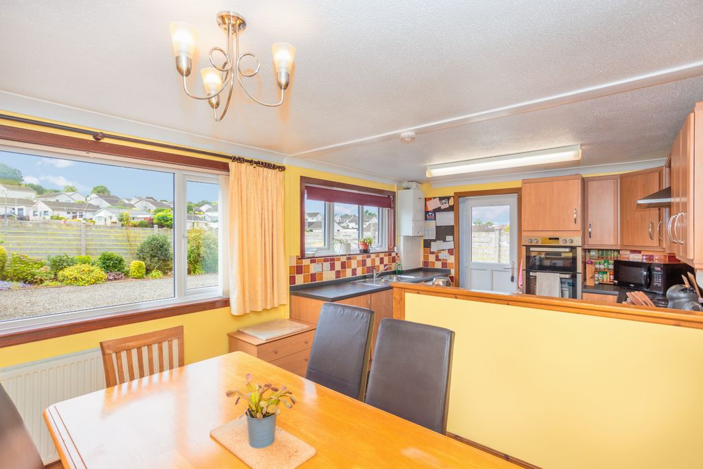 Property photo 3 of 41 Kitchen/Dining Room