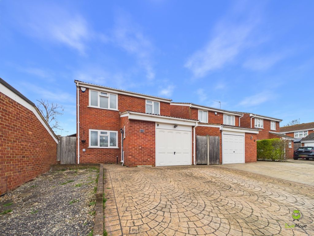 Property photo 1 of 14 Cam03779G0-Pr0363-Still014