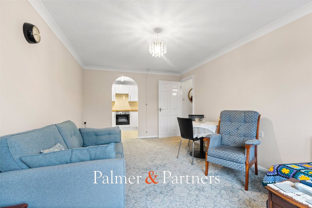 Property photo 3 of 12 Picture No. 05