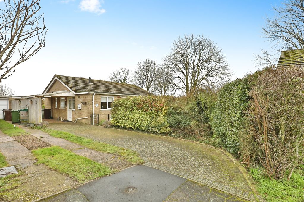 Property photo 1 of 17