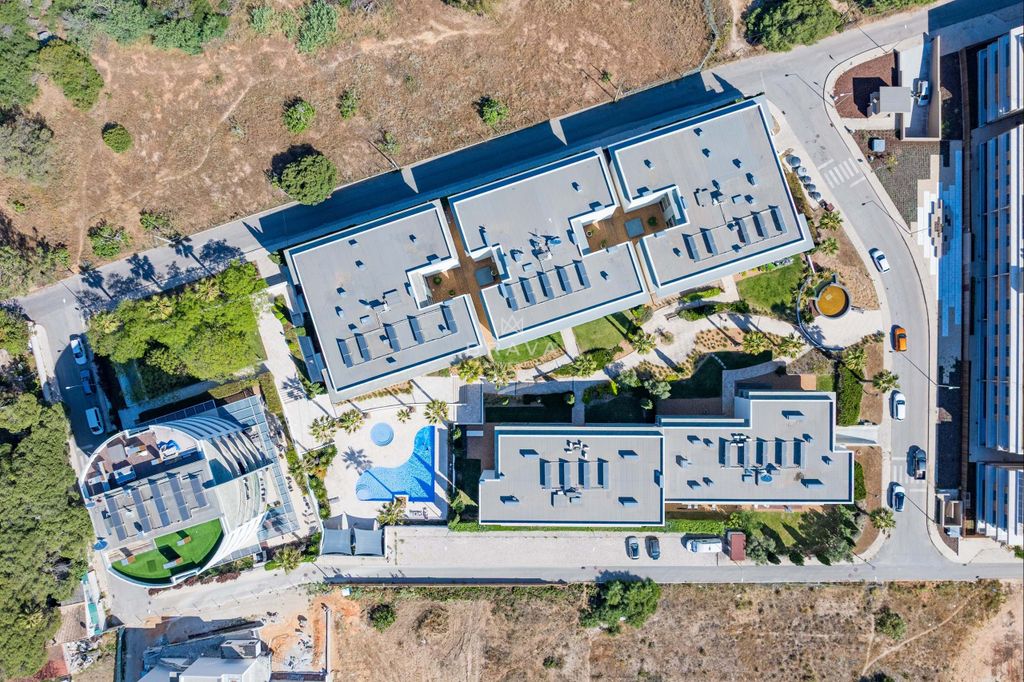 Property photo 3 of 35