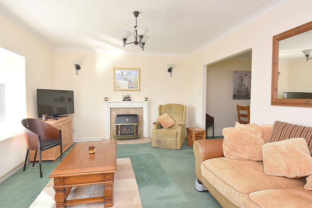 Property photo 2 of 12 Picture No. 02