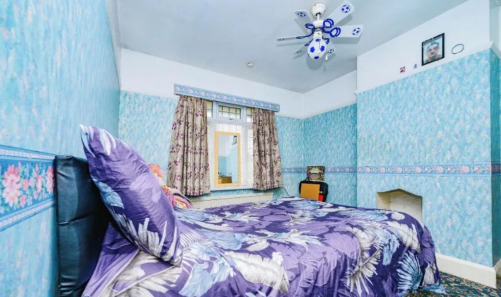Property photo 3 of 17