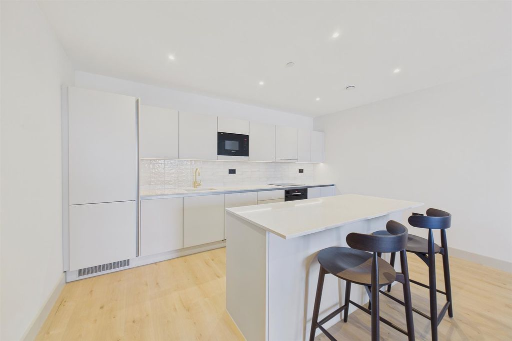 Property photo 2 of 14 2.Jpg