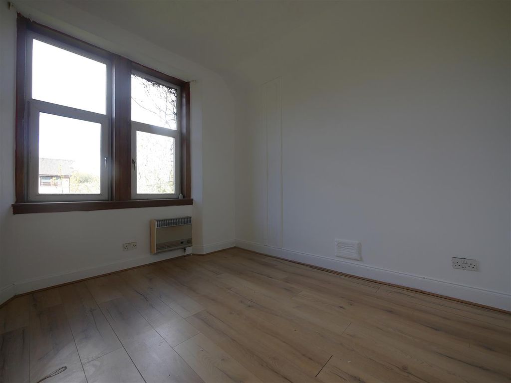 Property photo 3 of 5 P2120237.Jpg