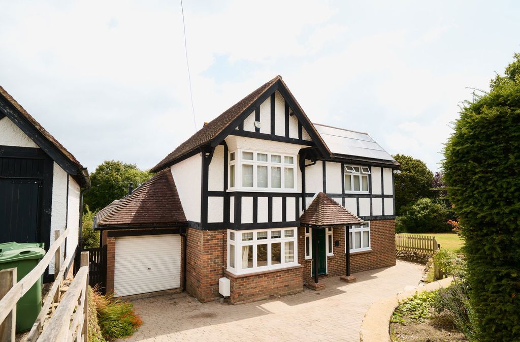 Property photo 1 of 26