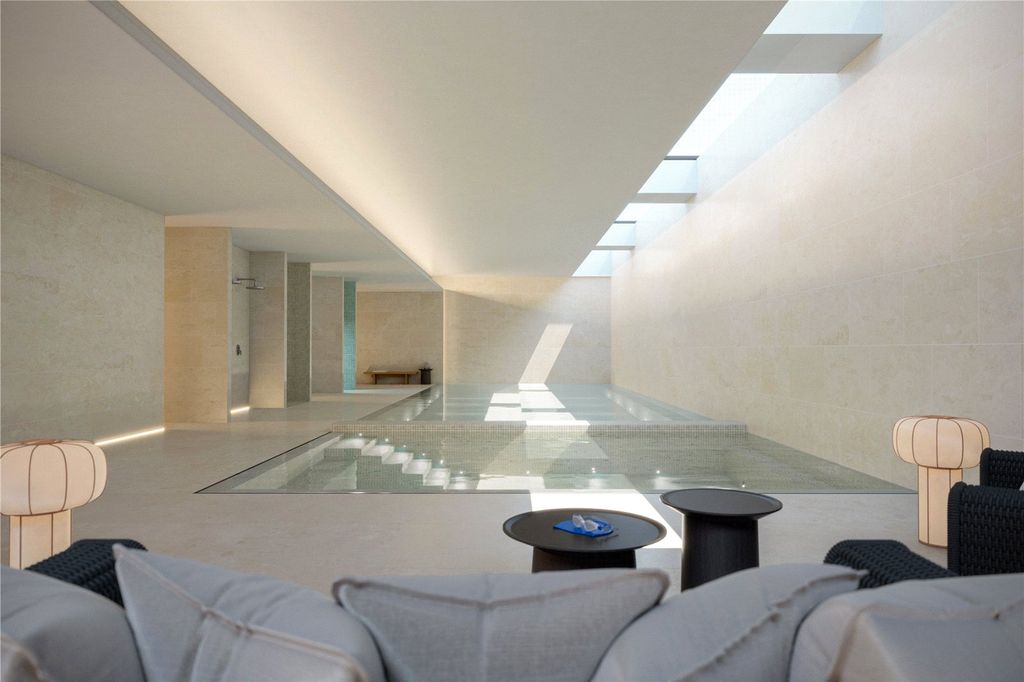 Property photo 1 of 11 Pool/Spa Facilities