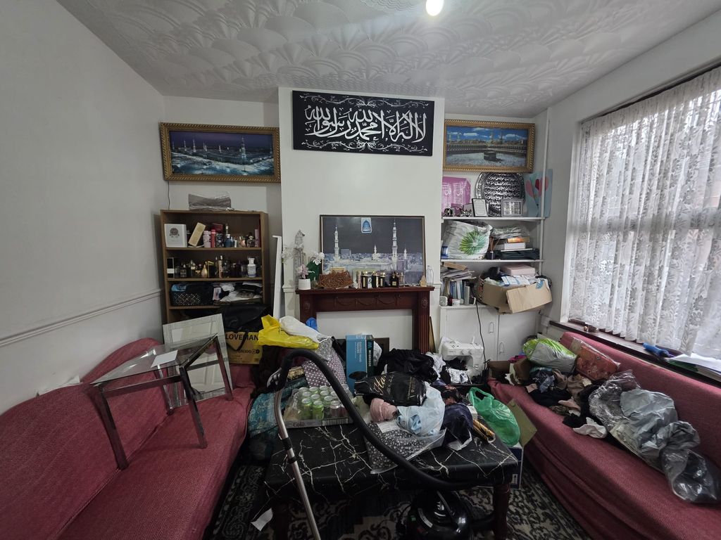 Property photo 2 of 5
