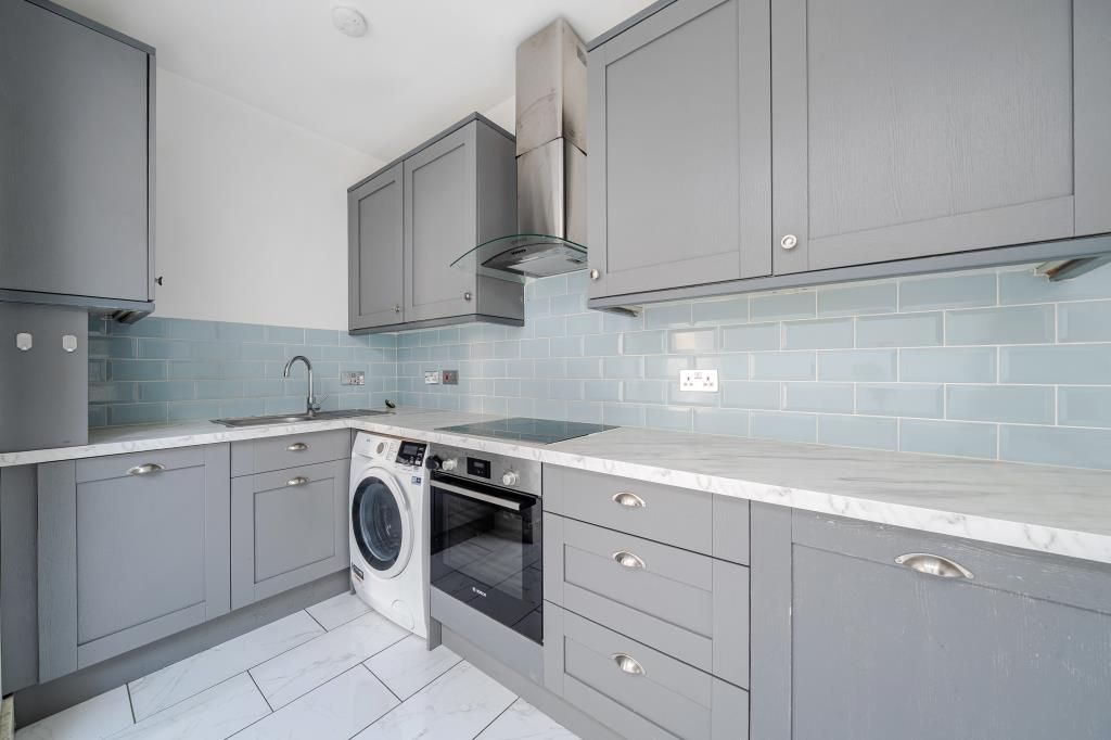 Property photo 3 of 13 Kitchen