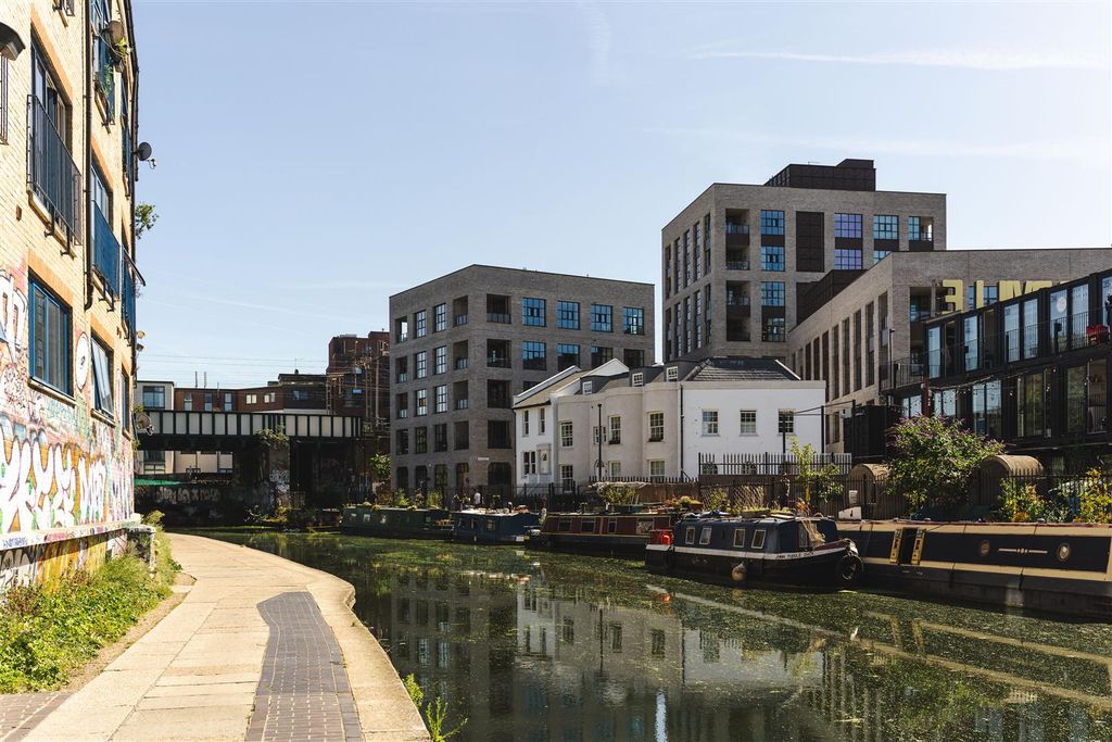 Property photo 2 of 26 57 Andrews Road-26.Jpg