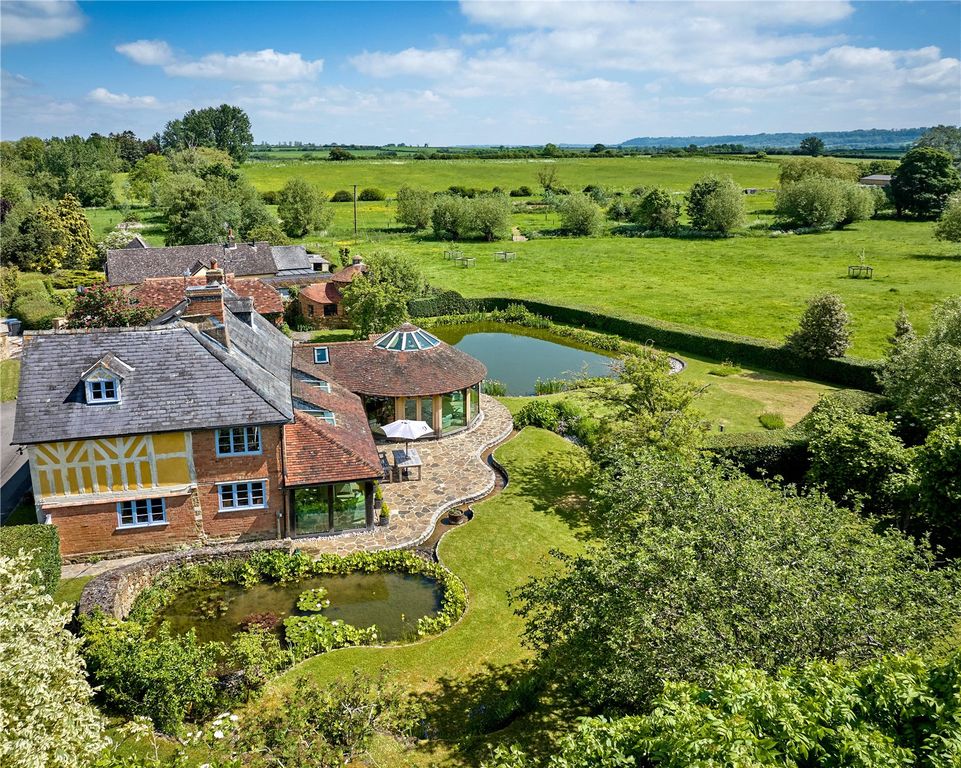 Property photo 1 of 18 Aerial