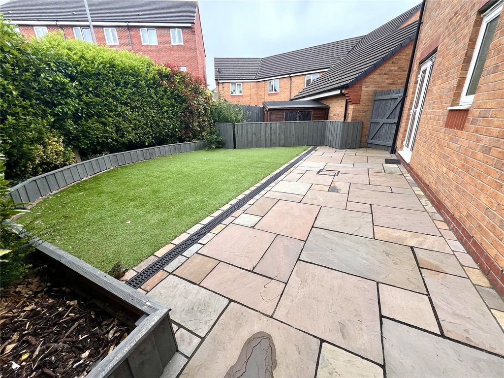 Property photo 2 of 21 Picture No. 06