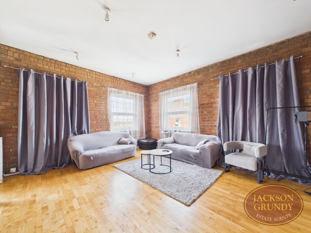 Property photo 3 of 11 Bailiff Street