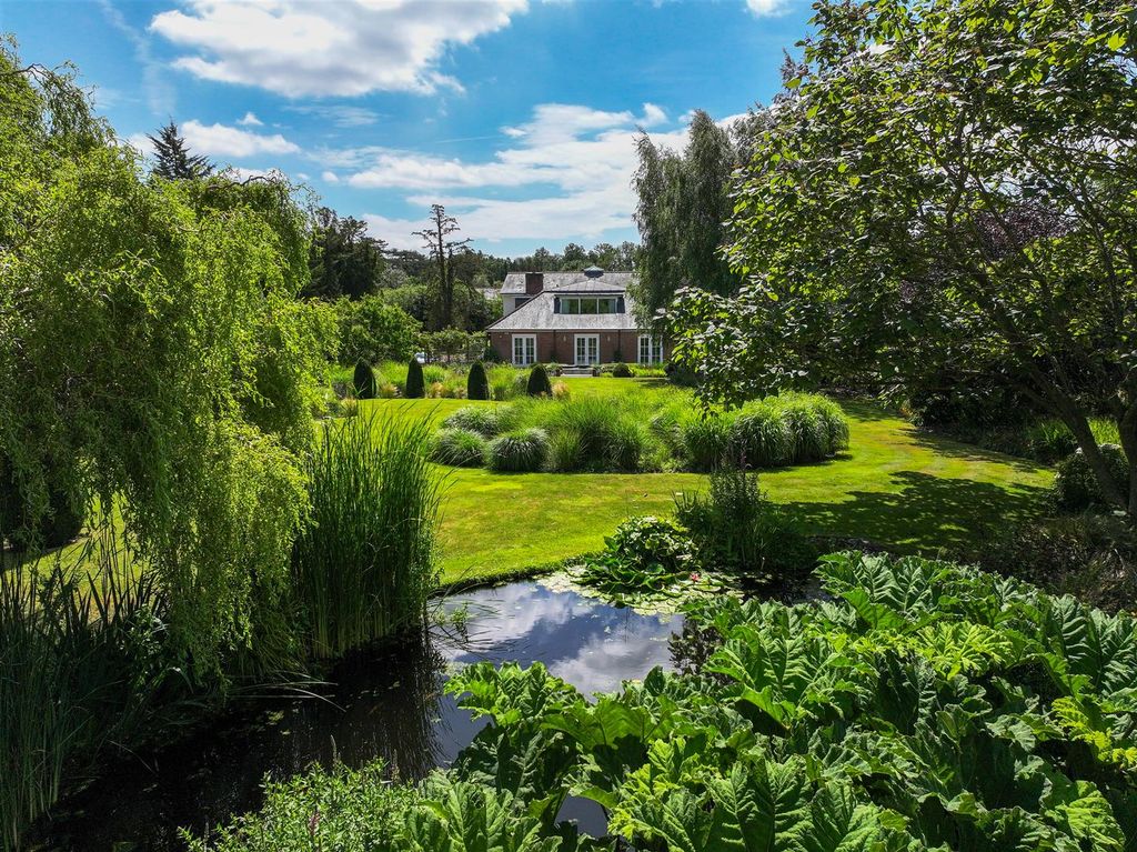 Property photo 3 of 26 Pond : Garden.Jpg