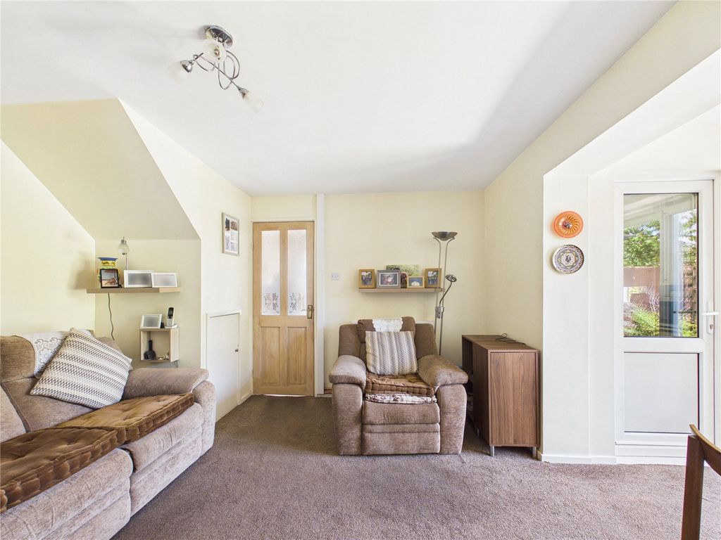 Property photo 3 of 18 Picture No. 04