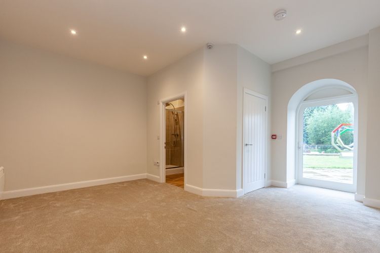 Property photo 2 of 7 263326