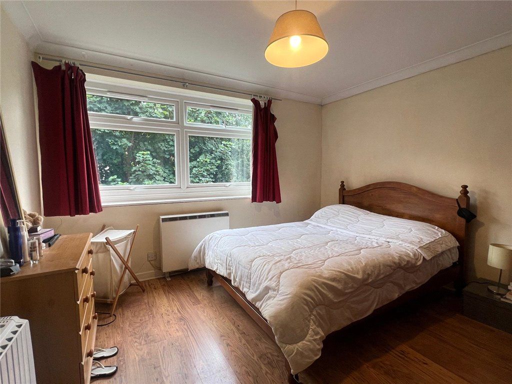 Property photo 3 of 9 Bedroom