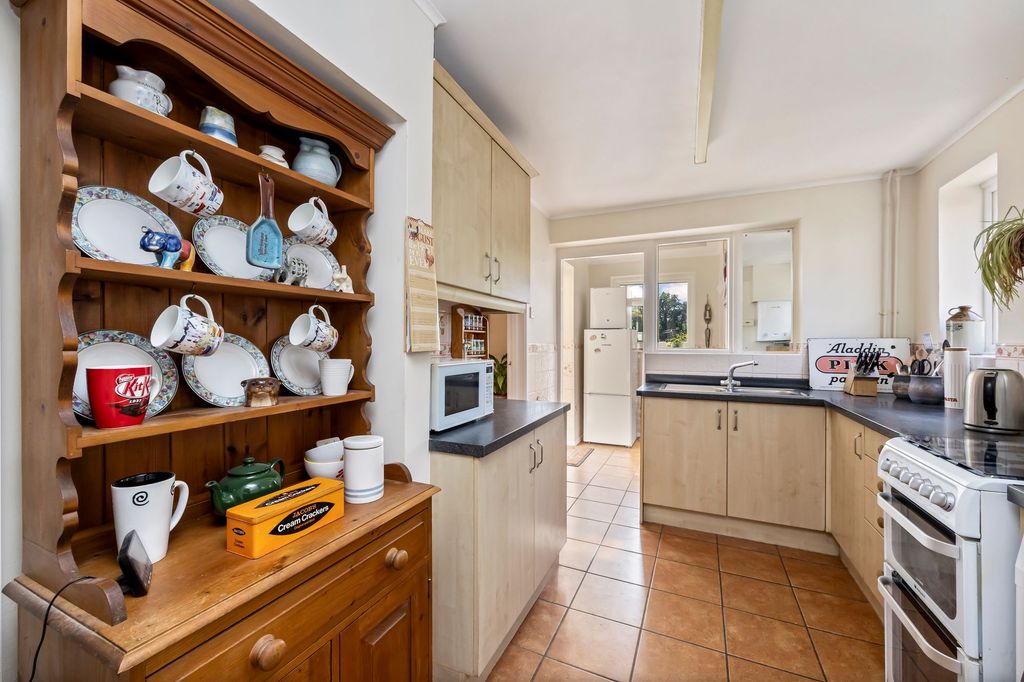 Property photo 3 of 22