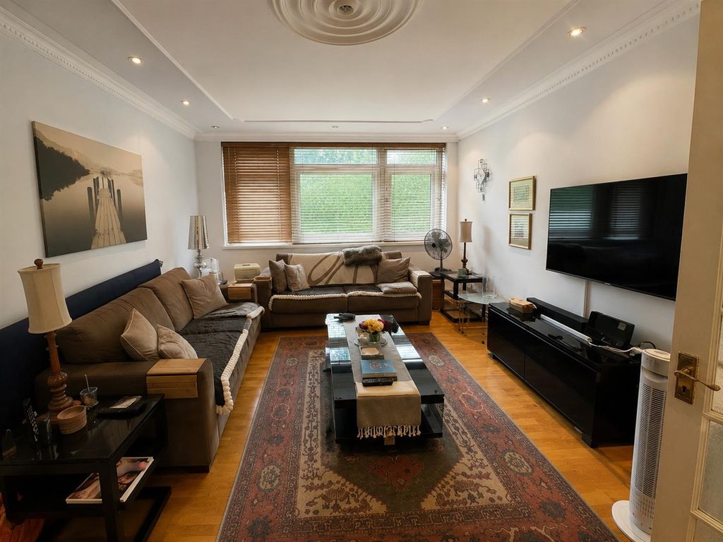 Property photo 1 of 7 1 (12).Png