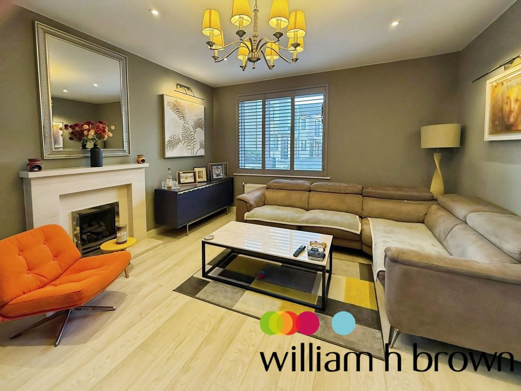 Property photo 2 of 16 Living Room