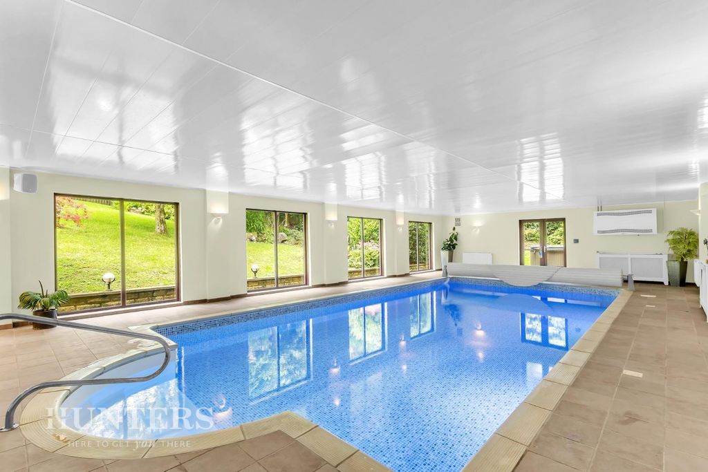 Property photo 3 of 48 Swimming Pool