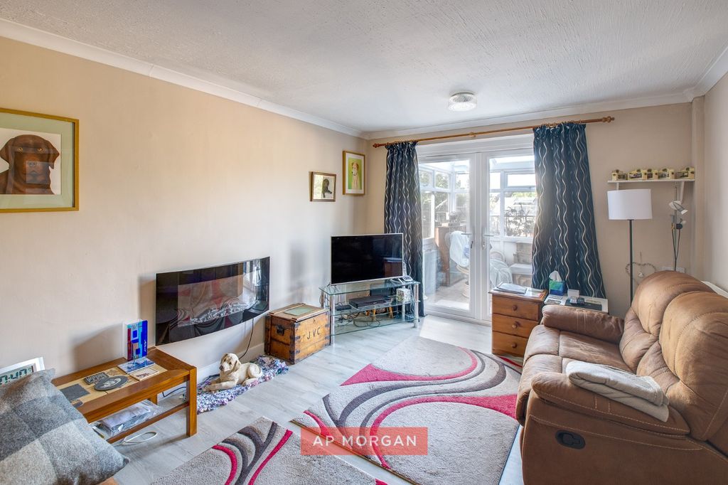 Property photo 2 of 15 Picture No. 06