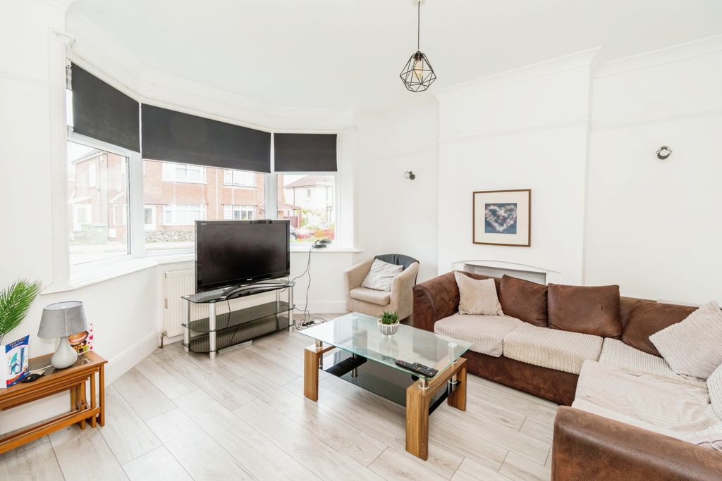 Property photo 2 of 15 Photography