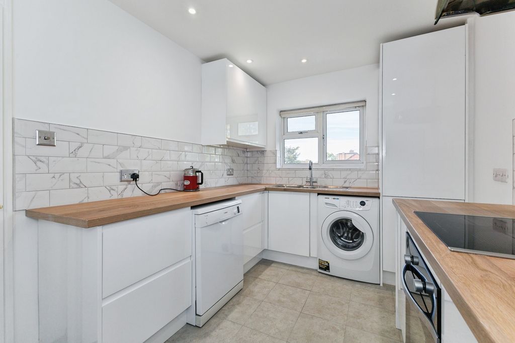 Property photo 3 of 21 Pbox-Img.Jpg