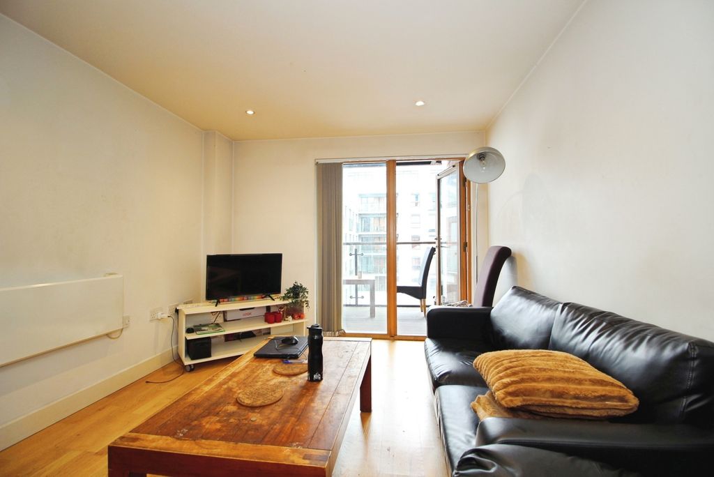 Property photo 3 of 15 Pbox-Img.Jpg