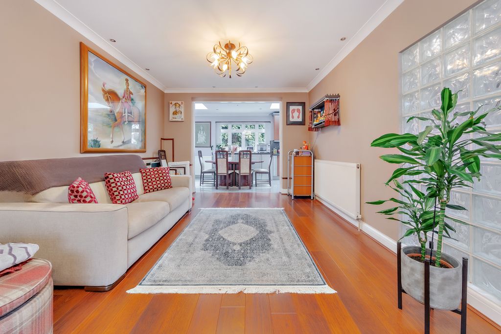 Property photo 2 of 21