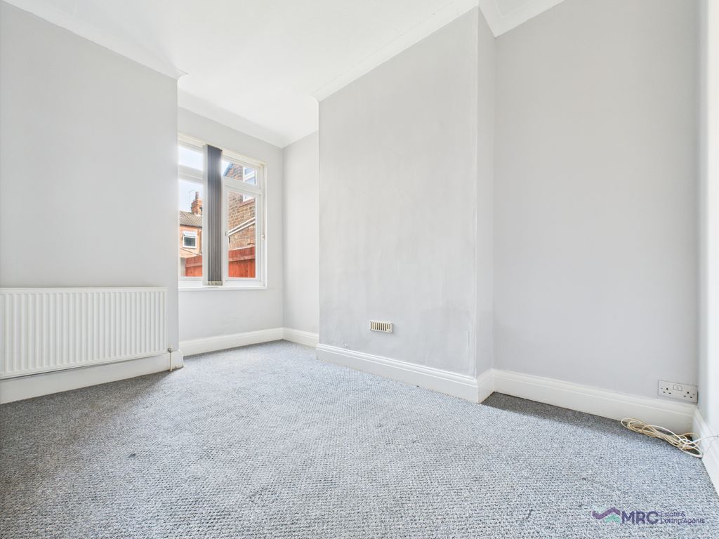 Property photo 3 of 12 Gallery