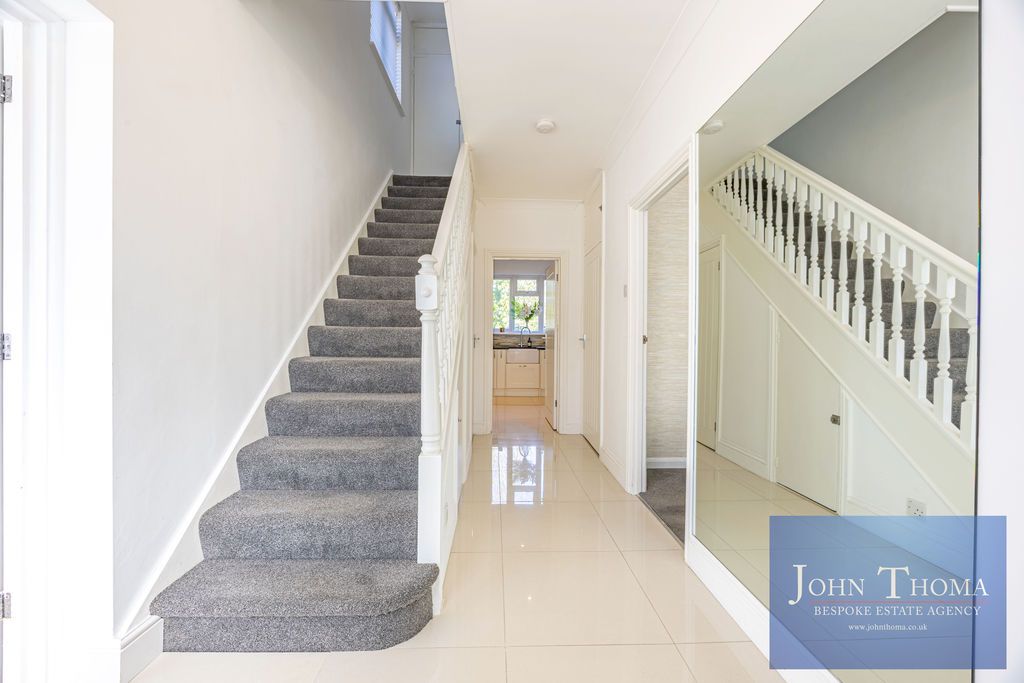 Property photo 2 of 27 Photo 2