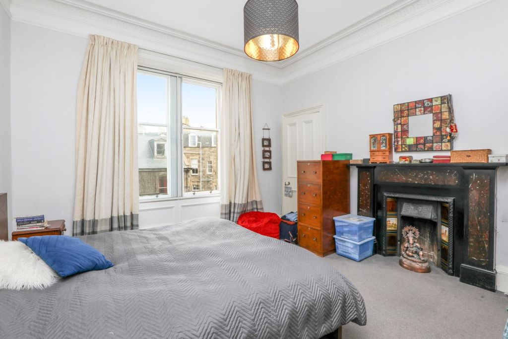 Additional image 9 of 4 bed flat for sale3 2F1 Merchiston Cresent, Merchiston, Edinburgh EH10