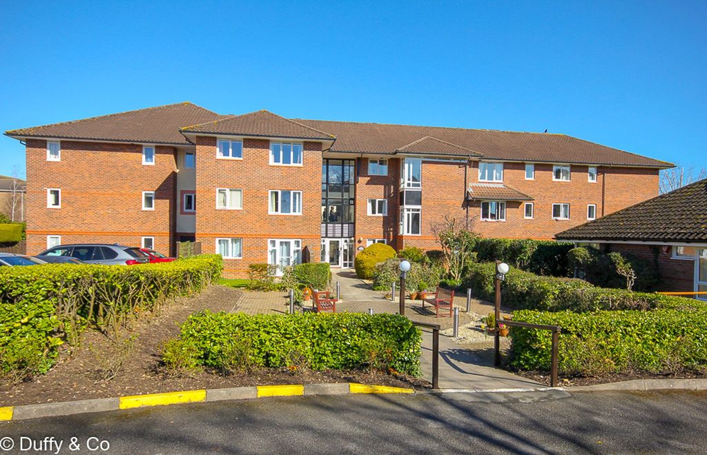 Property photo 1 of 12