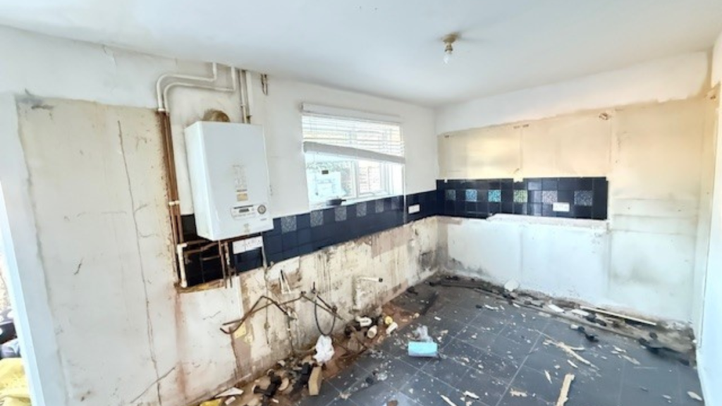 Property photo 3 of 9