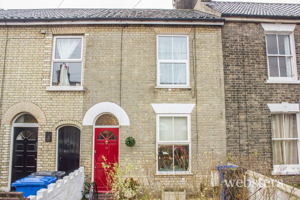 Property photo 1 of 15