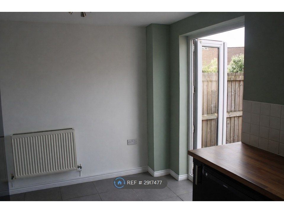 Property photo 3 of 21
